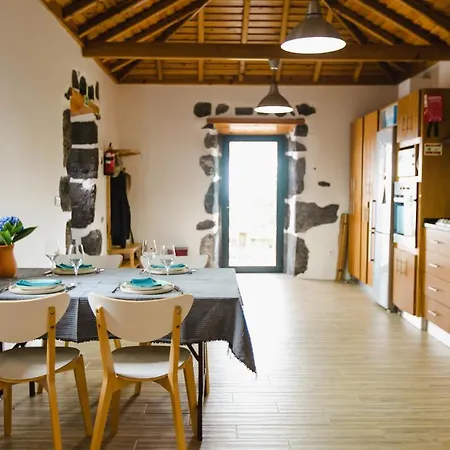 Casa Da Petra Feriehus Urzelina