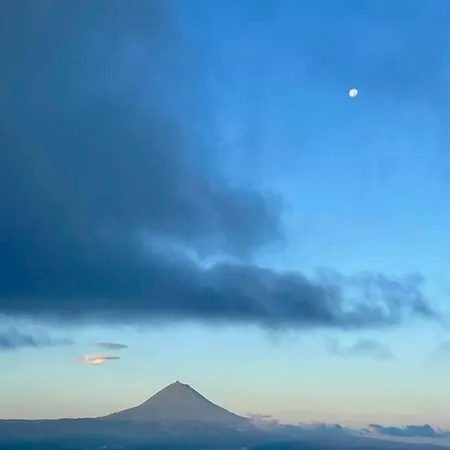 Casa Da Petra Urzelina