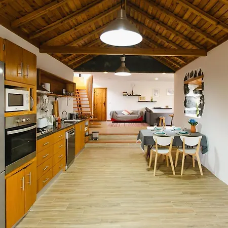 Holiday home Casa Da Petra Urzelina