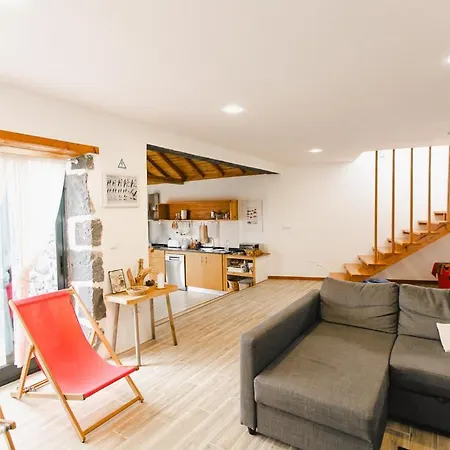 Casa Da Petra * Urzelina